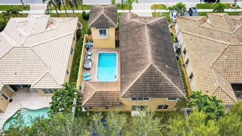 6802 Houlton Circle Lake Worth FL 33467