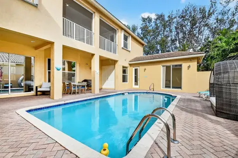 6802 Houlton Circle Lake Worth FL 33467
