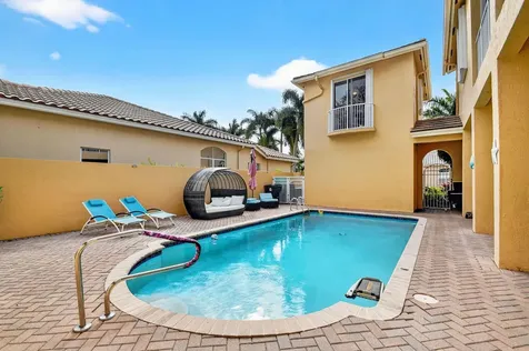 6802 Houlton Circle Lake Worth FL 33467
