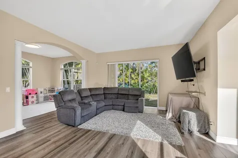 6802 Houlton Circle Lake Worth FL 33467