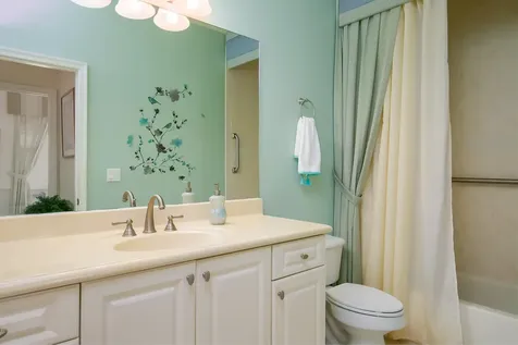 10068 Sw Oak Tree Circle Port Saint Lucie FL 34987