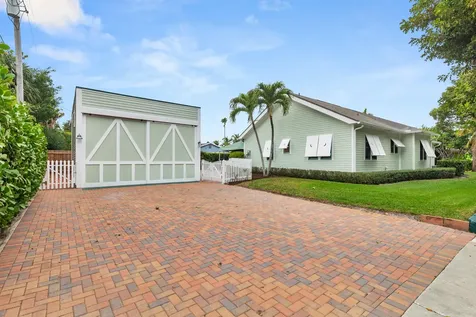 800 Kanuga Drive West Palm Beach FL 33401