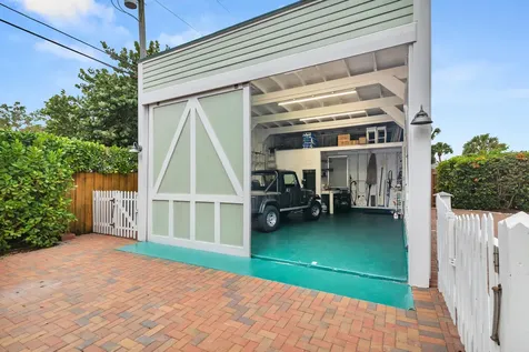 800 Kanuga Drive West Palm Beach FL 33401