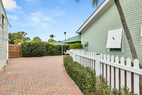 800 Kanuga Drive West Palm Beach FL 33401