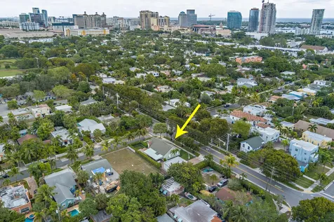 800 Kanuga Drive West Palm Beach FL 33401
