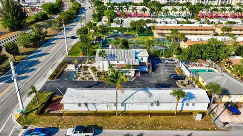 704 N Dixie Highway Lantana FL 33462