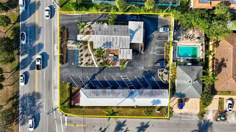 704 N Dixie Highway Lantana FL 33462
