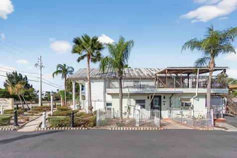 704 N Dixie Highway Lantana FL 33462