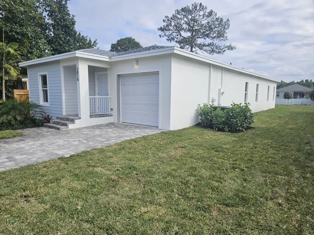 3878 Se Grant Street Stuart FL 34997