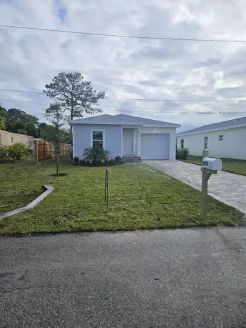 3878 Se Grant Street Stuart FL 34997