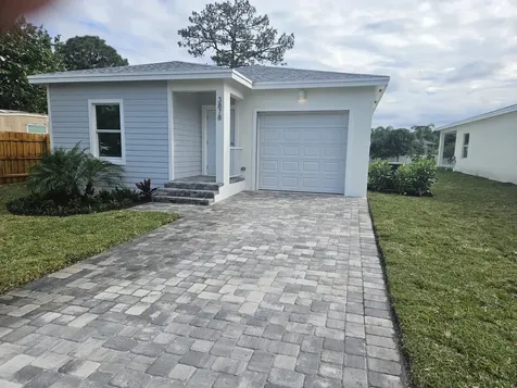 3878 Se Grant Street Stuart FL 34997