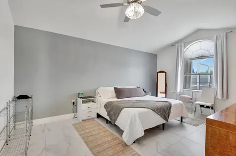 2354 Saratoga Bay Drive West Palm Beach FL 33409