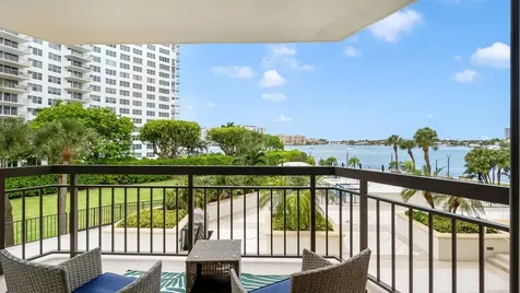 901 E Camino Real Boca Raton FL 33432