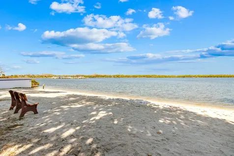 5678 Se Riverboat Drive Stuart FL 34997