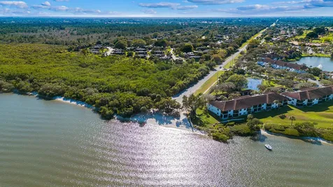 5678 Se Riverboat Drive Stuart FL 34997
