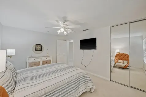 5063 Magnolia Bay Circle Palm Beach Gardens FL 33418