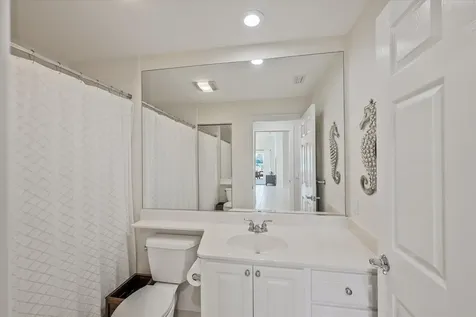 5063 Magnolia Bay Circle Palm Beach Gardens FL 33418