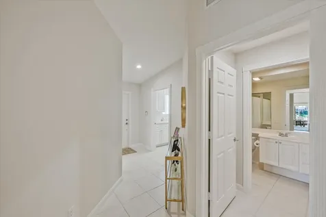 5063 Magnolia Bay Circle Palm Beach Gardens FL 33418
