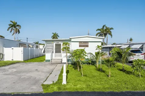 8949 Oak Street Boynton Beach FL 33436