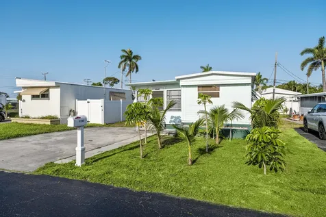 8949 Oak Street Boynton Beach FL 33436