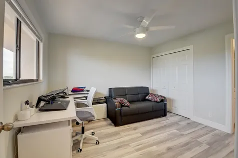 7076 Huntington Lane Delray Beach FL 33446