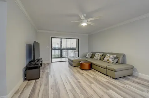 7076 Huntington Lane Delray Beach FL 33446