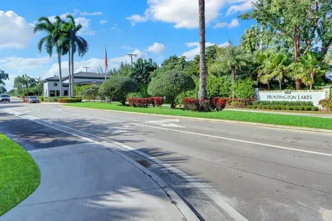 7192 Huntington Lane Delray Beach FL 33446