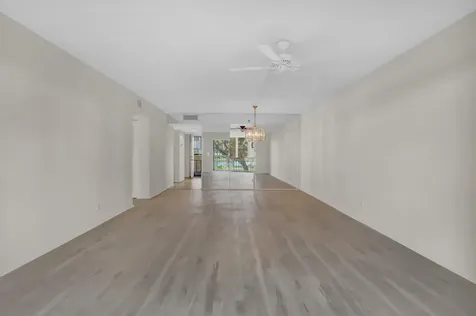 7192 Huntington Lane Delray Beach FL 33446