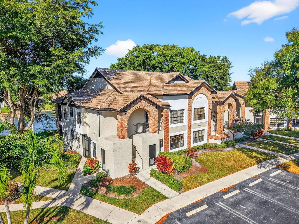 8065 Aberdeen Drive Boynton Beach FL 33472