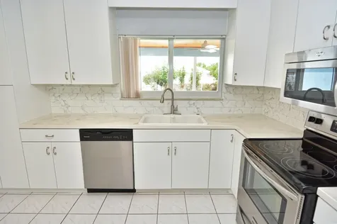 420 Se Streamlet Avenue Port Saint Lucie FL 34983