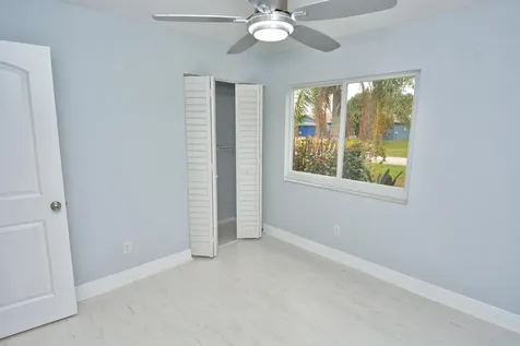 420 Se Streamlet Avenue Port Saint Lucie FL 34983