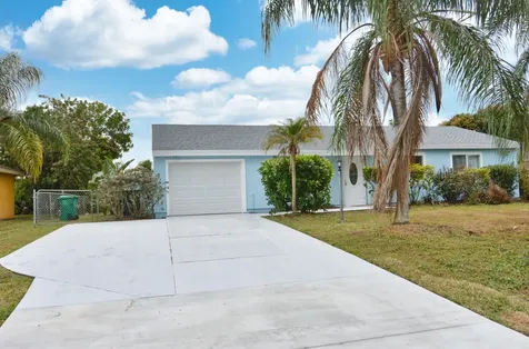 420 Se Streamlet Avenue Port Saint Lucie FL 34983