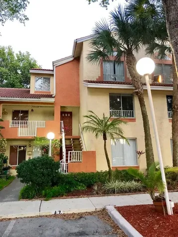 910 Coral Club Drive Coral Springs FL 33071
