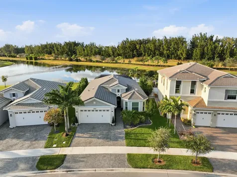 15654 Goldfinch Circle Westlake FL 33470