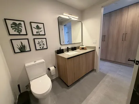 121 NE 5th Street Miami FL 33132