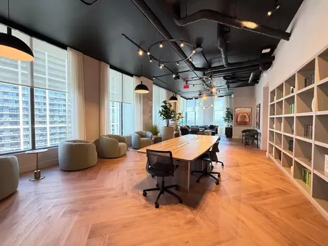 121 NE 5th Street Miami FL 33132