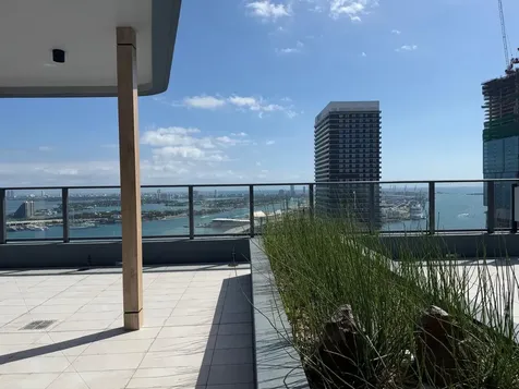 121 NE 5th Street Miami FL 33132