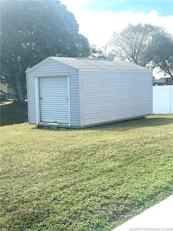608 Se Dean Terrace Port Saint Lucie FL 34984