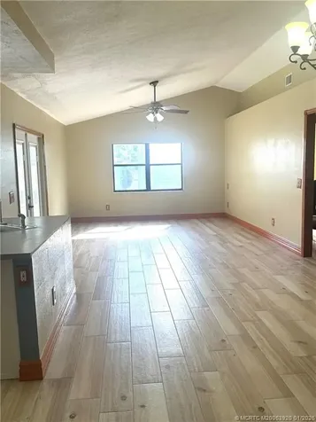 608 Se Dean Terrace Port Saint Lucie FL 34984