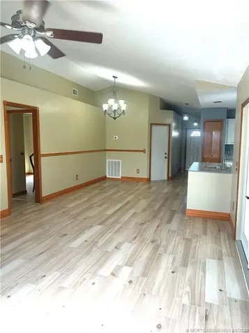 608 Se Dean Terrace Port Saint Lucie FL 34984