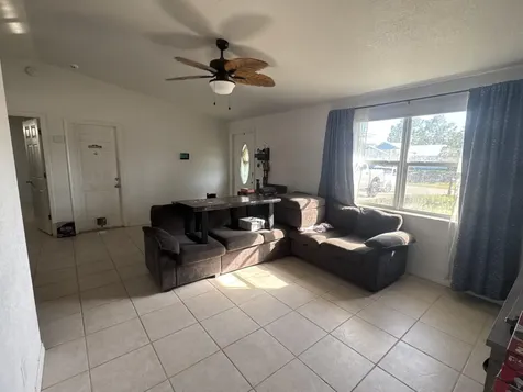 607 Se Dean Terrace Port Saint Lucie FL 34984