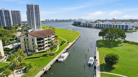 1109 E Marine Way North Palm Beach FL 33408