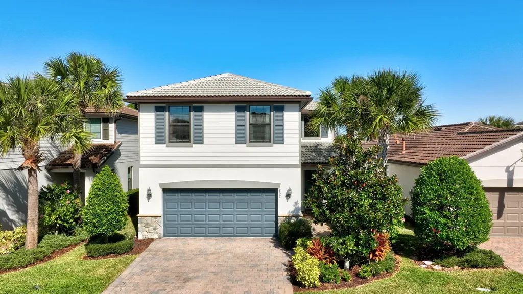 807 Se Villandry Way Port Saint Lucie FL 34984
