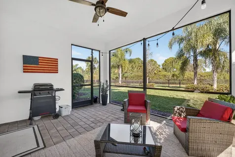 807 Se Villandry Way Port Saint Lucie FL 34984