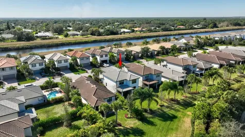 807 Se Villandry Way Port Saint Lucie FL 34984