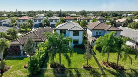 807 Se Villandry Way Port Saint Lucie FL 34984