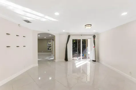 6384 Adriatic Way West Palm Beach FL 33413