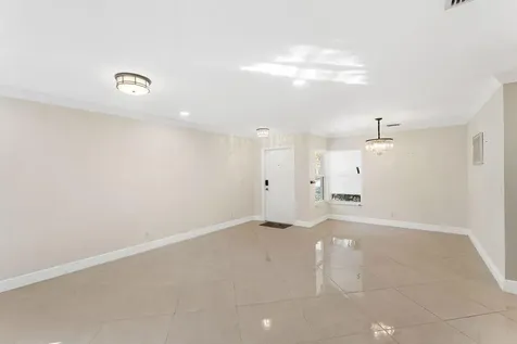 6384 Adriatic Way West Palm Beach FL 33413