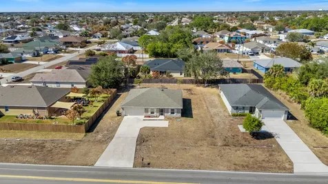 3882 Sw Darwin Boulevard Port Saint Lucie FL 34953