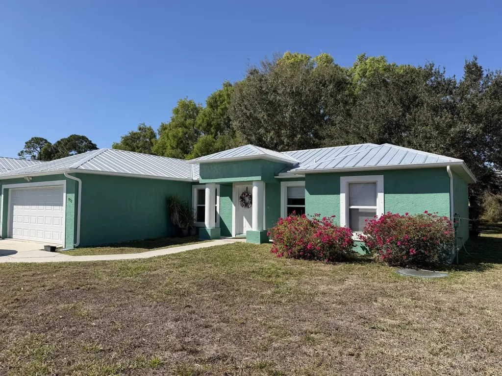 1952 SW Hickock Terrace Terrace Port Saint Lucie FL 34953